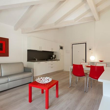 Casa Carla Aparthotel Torbole Sul Garda Buitenkant foto
