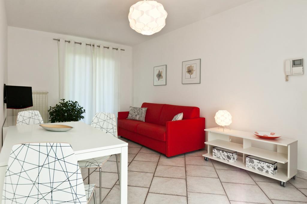 Casa Carla Aparthotel Torbole Sul Garda Buitenkant foto